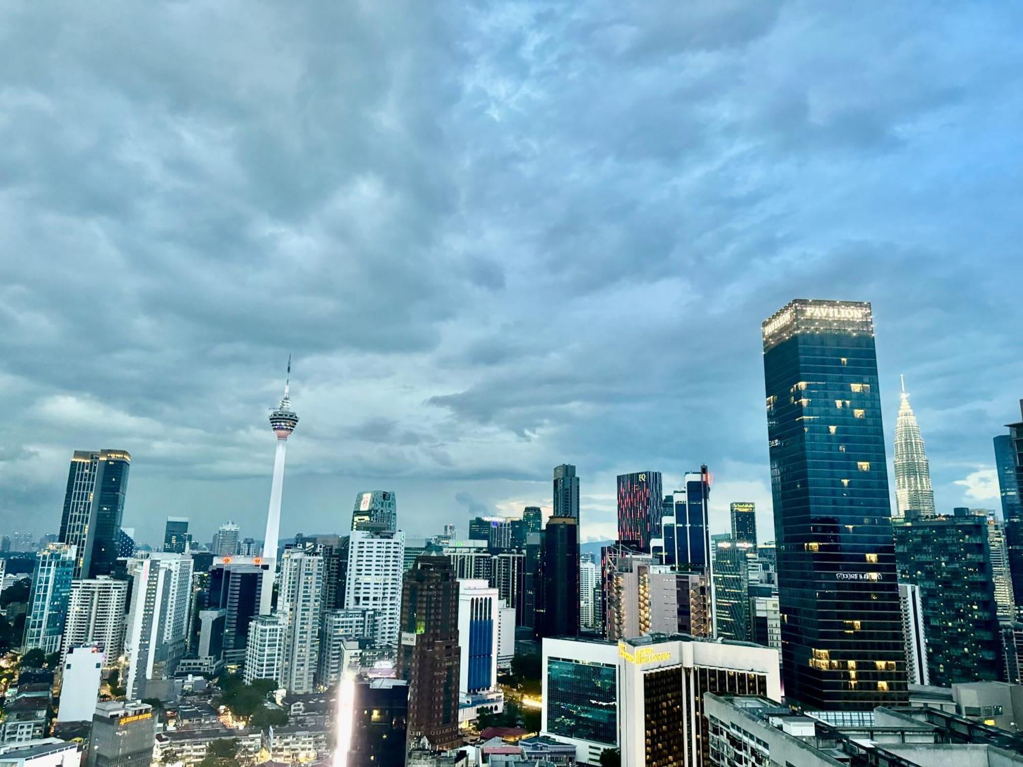 Klcc Suites At Axon By Skypool Kuala Lumpur Bagian luar foto