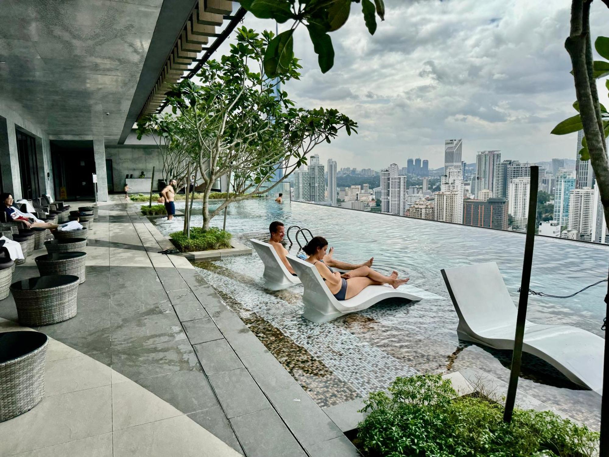 Klcc Suites At Axon By Skypool Kuala Lumpur Bagian luar foto