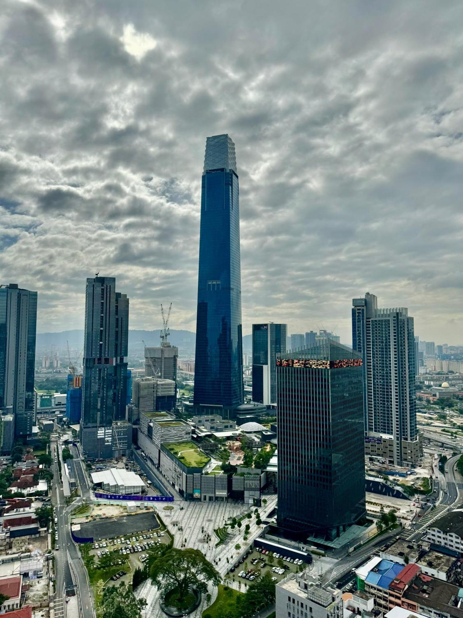 Klcc Suites At Axon By Skypool Kuala Lumpur Bagian luar foto